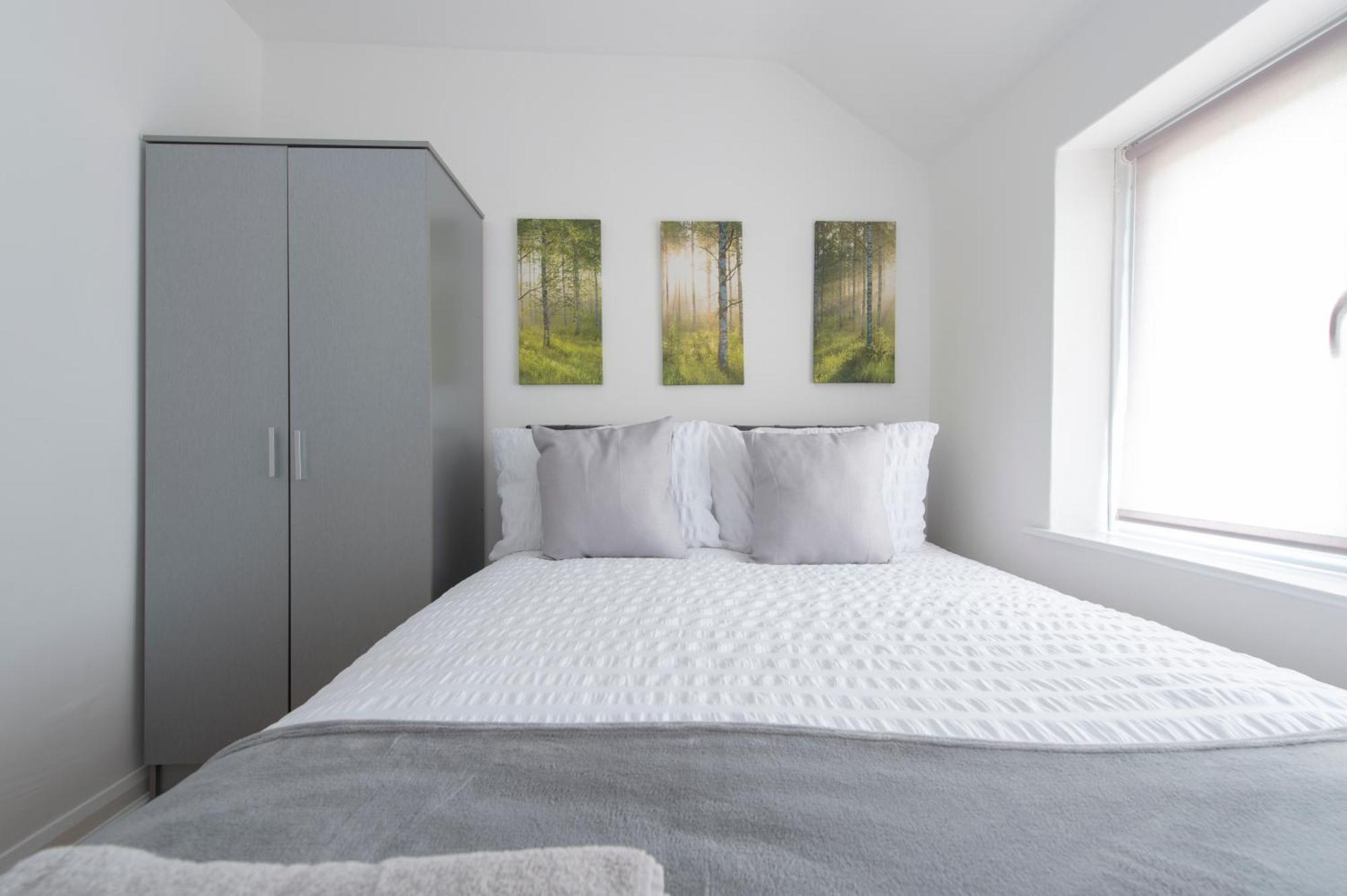 3 Bed House In Rochester 4 Beds Sleeps 7 Wainscot Bagian luar foto